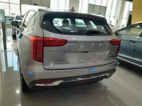 Discover undefined undefined Exterior Interior Images.Find all aspects and details of cars.