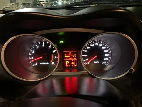 Discover undefined undefined Exterior Interior Images.Find all aspects and details of cars.
