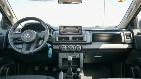 Discover undefined undefined Exterior Interior Images.Find all aspects and details of cars.