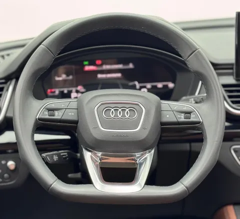 Audi Q5 2.0 TFSI S-Line 2024