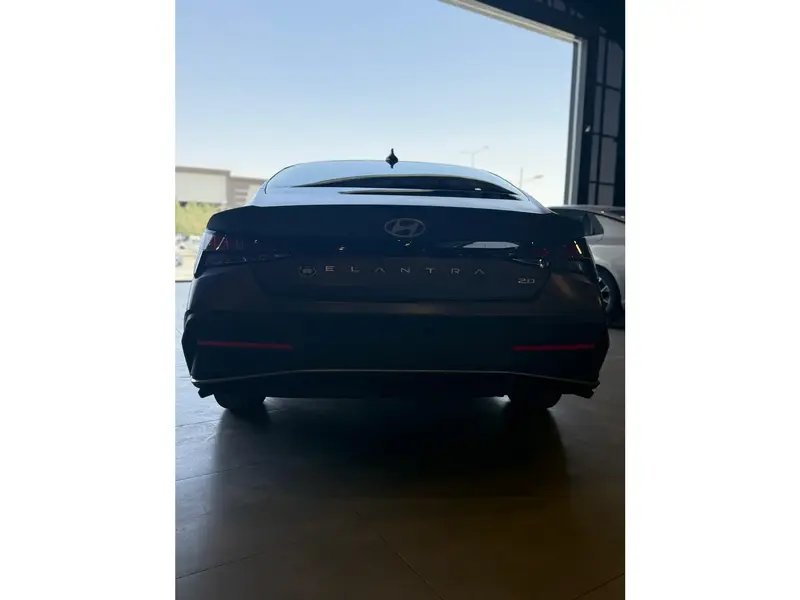 Hyundai Elantra 2025