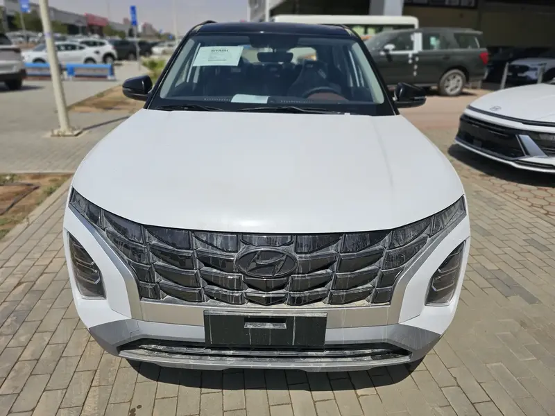 Discover undefined undefined Exterior Interior Images.Find all aspects and details of cars.