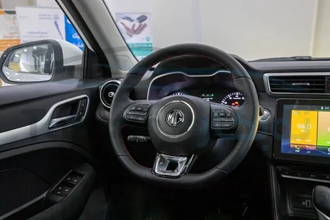 Discover undefined undefined Exterior Interior Images.Find all aspects and details of cars.