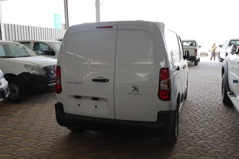 New Peugeot Partner 2024