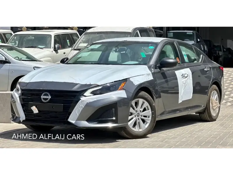 Nissan Altima 2024