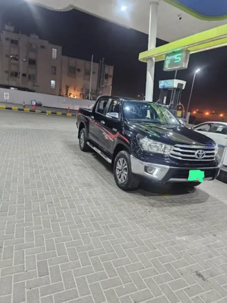 toyota toyota-hilux image Toyota Hilux 2017