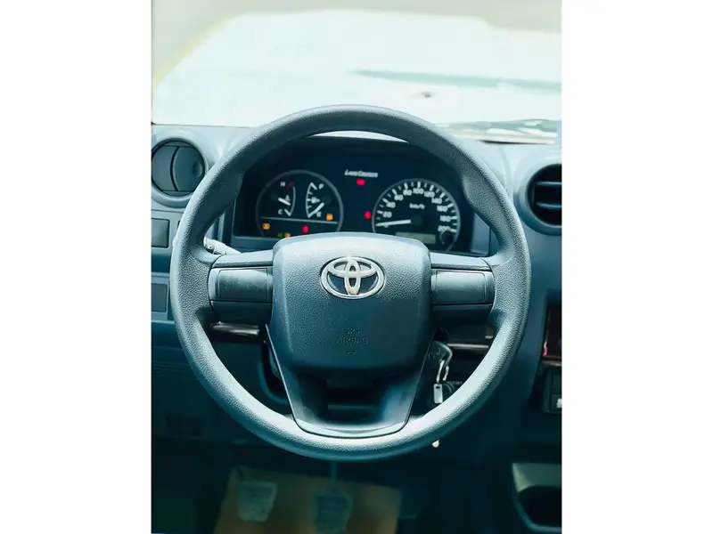 Toyota Land Cruiser Wagon 2025