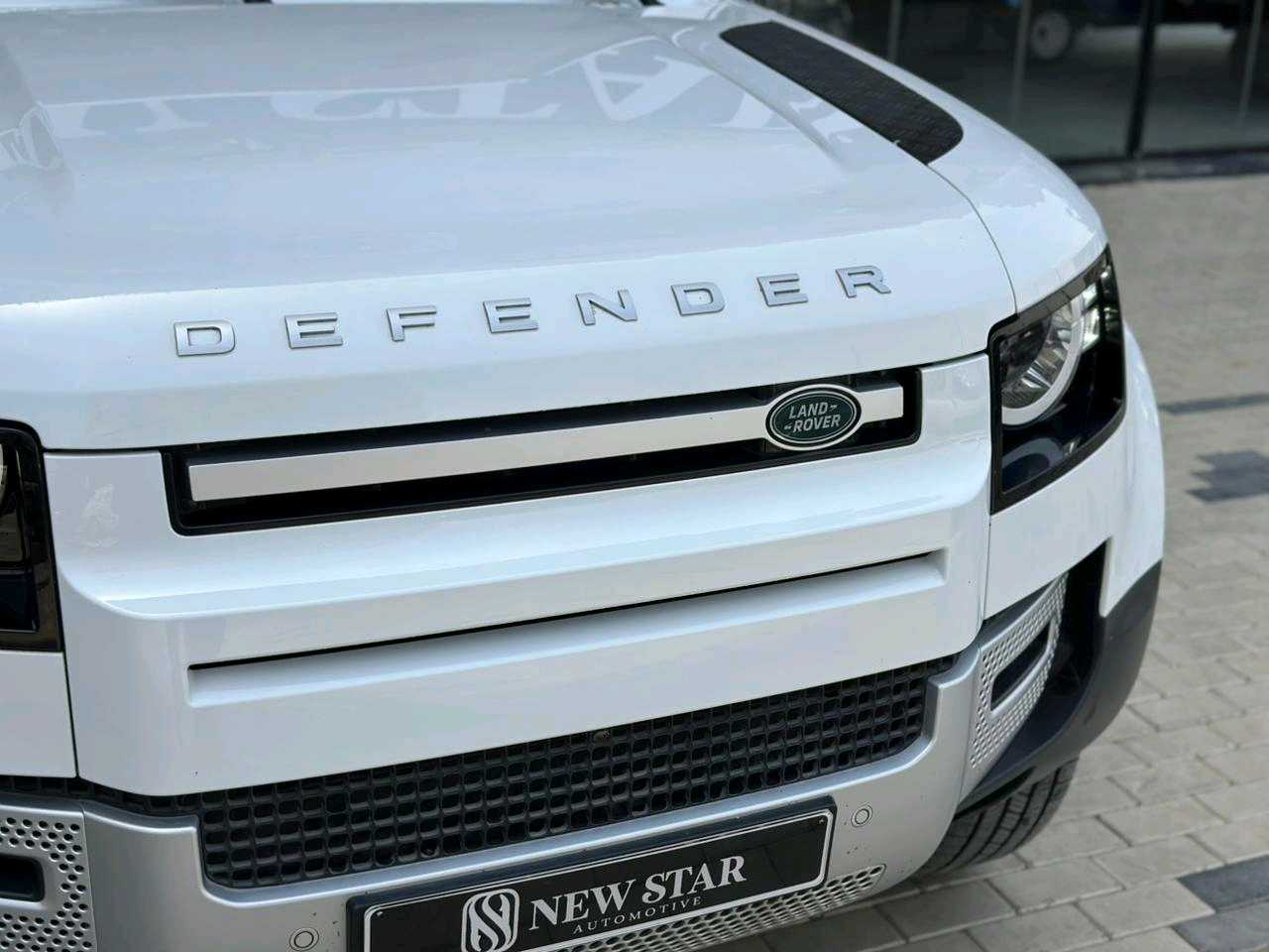 لاند روفر ديفندر 2020