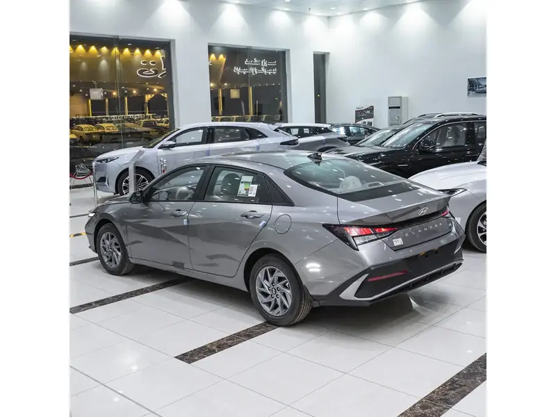 Hyundai Elantra 2025