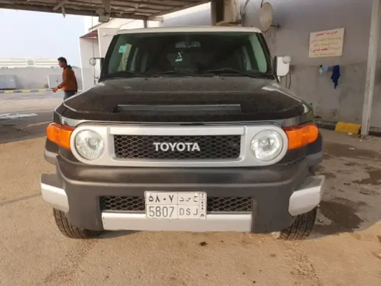 toyota fj-cruiser image Toyota FJ Cruiser 2014