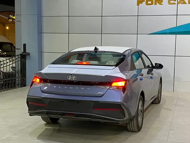 Discover undefined undefined Exterior Interior Images.Find all aspects and details of cars.