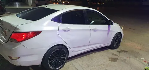 Hyundai Accent 2012