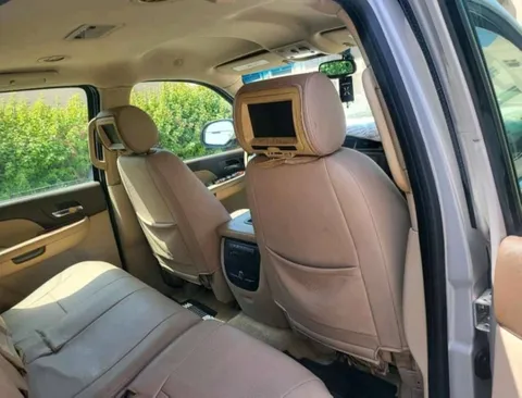 Discover undefined undefined Exterior Interior Images.Find all aspects and details of cars.