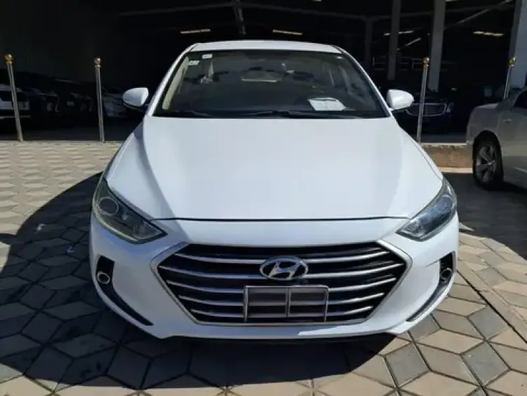 hyundai hyundai-elantra image Hyundai Elantra 2018