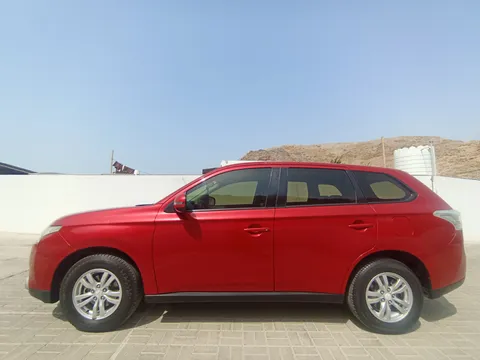 Mitsubishi Outlander 2.4L 2015