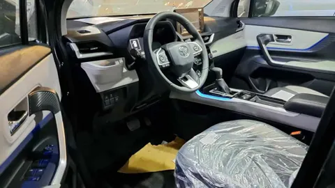 Discover undefined undefined Exterior Interior Images.Find all aspects and details of cars.