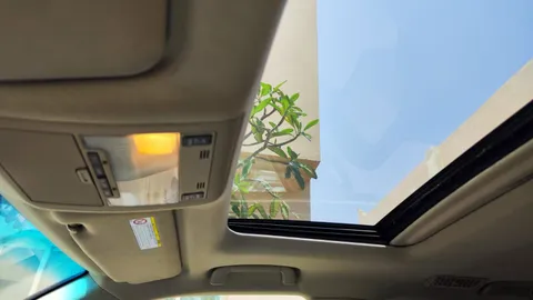 Discover undefined undefined Exterior Interior Images.Find all aspects and details of cars.