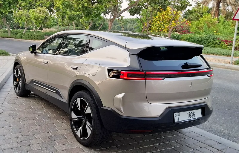 بولستار 3 2024