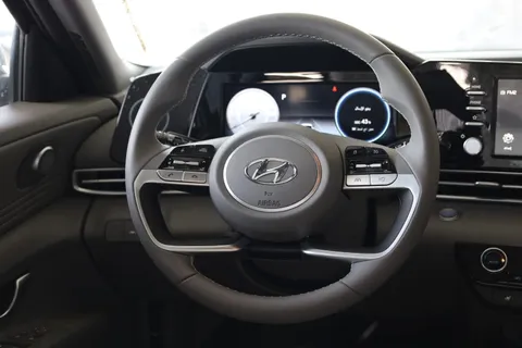 Discover undefined undefined Exterior Interior Images.Find all aspects and details of cars.
