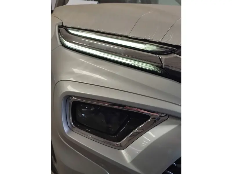 Discover undefined undefined Exterior Interior Images.Find all aspects and details of cars.