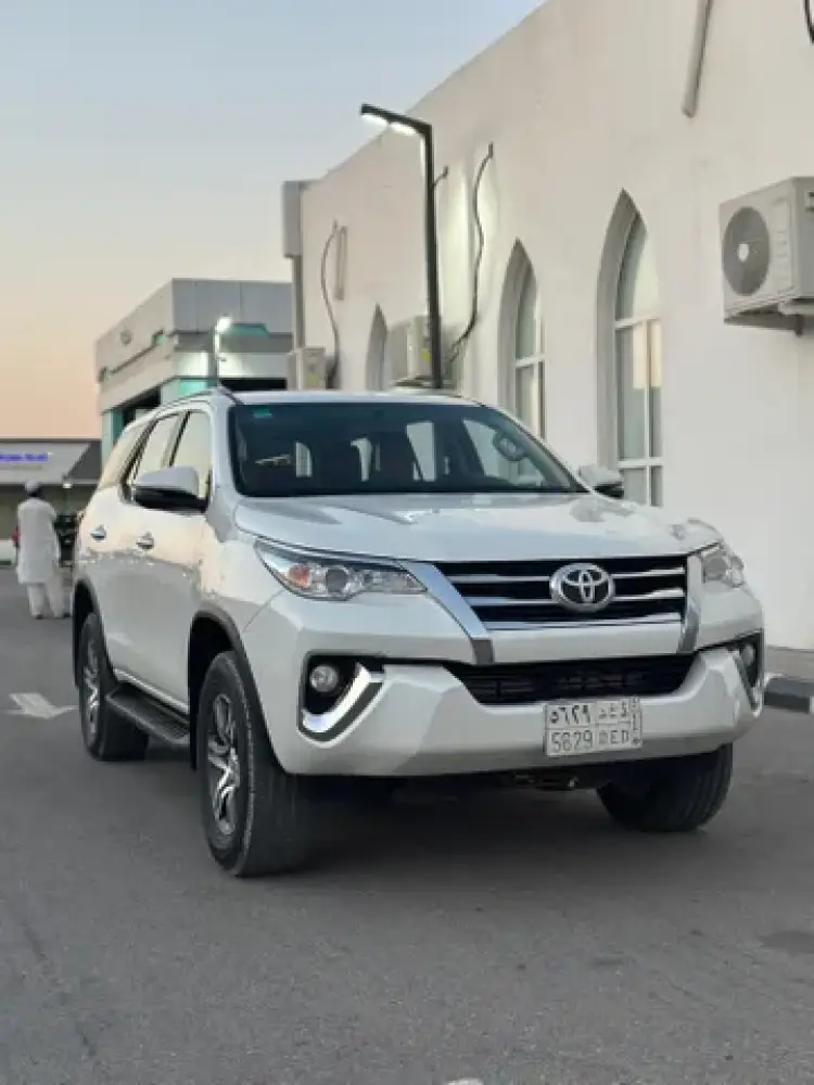 toyota toyota-fortuner image Toyota Fortuner 2019