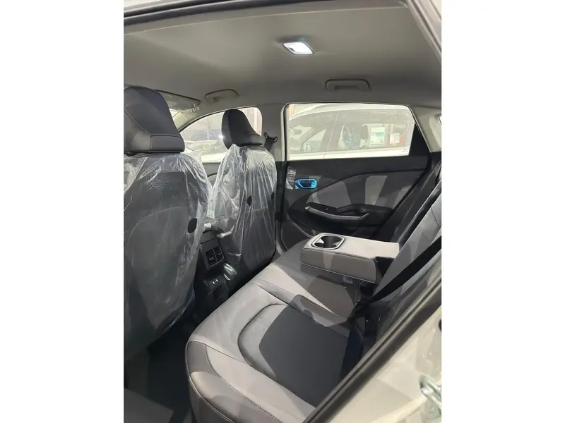 Discover undefined undefined Exterior Interior Images.Find all aspects and details of cars.