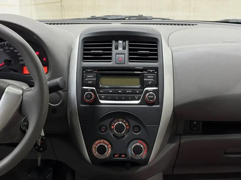 Nissan Sunny 2024