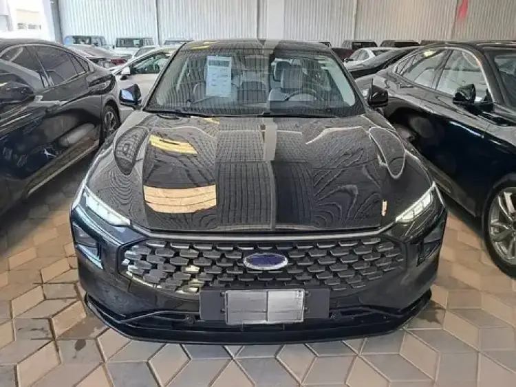 ford ford-taurus image Ford Taurus 2023