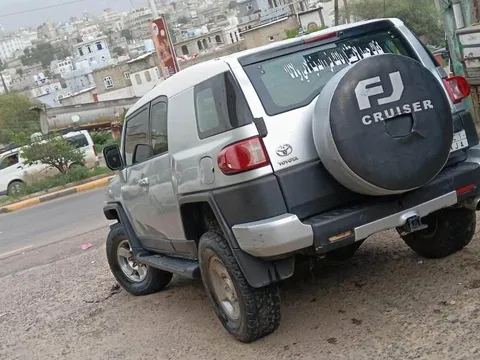 استكشف undefined undefined الصور الخارجية والداخلية. اكتشف جميع جوانب وتفاصيل السيارات.