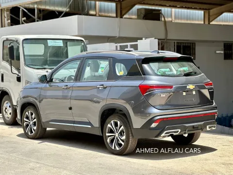 Discover undefined undefined Exterior Interior Images.Find all aspects and details of cars.
