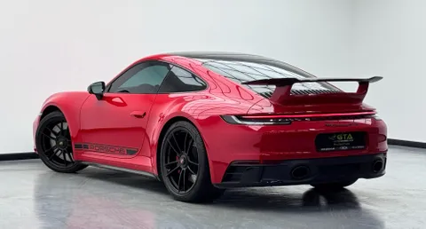 Porsche 911 Carrera GTS 2024