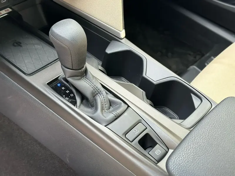 Toyota Camry 2025