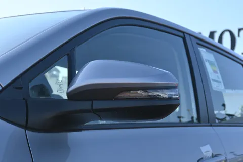 Discover undefined undefined Exterior Interior Images.Find all aspects and details of cars.