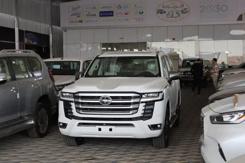 Toyota Land Cruiser 3.5T VXR  2023