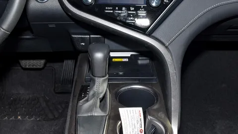 New Toyota Camry 2.5 SE 2023