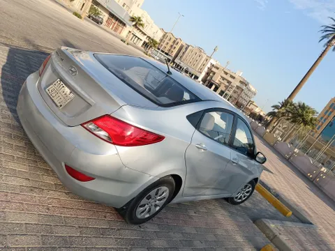 Discover undefined undefined Exterior Interior Images.Find all aspects and details of cars.
