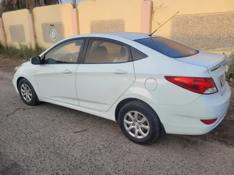 Hyundai Accent 2013