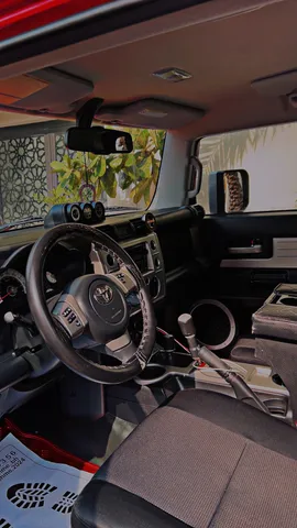 Toyota FJ Cruiser 4.0L Base (A/T) 2012