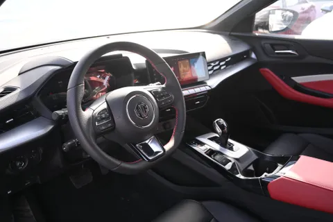 New MG GT 1.5T LUX 2024