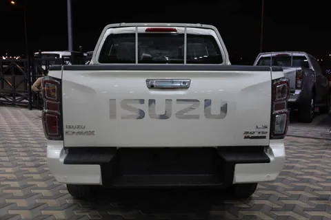 New Isuzu D-MAX 2023