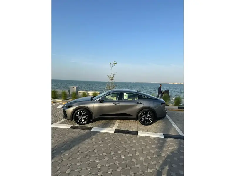 Toyota Crown 2023