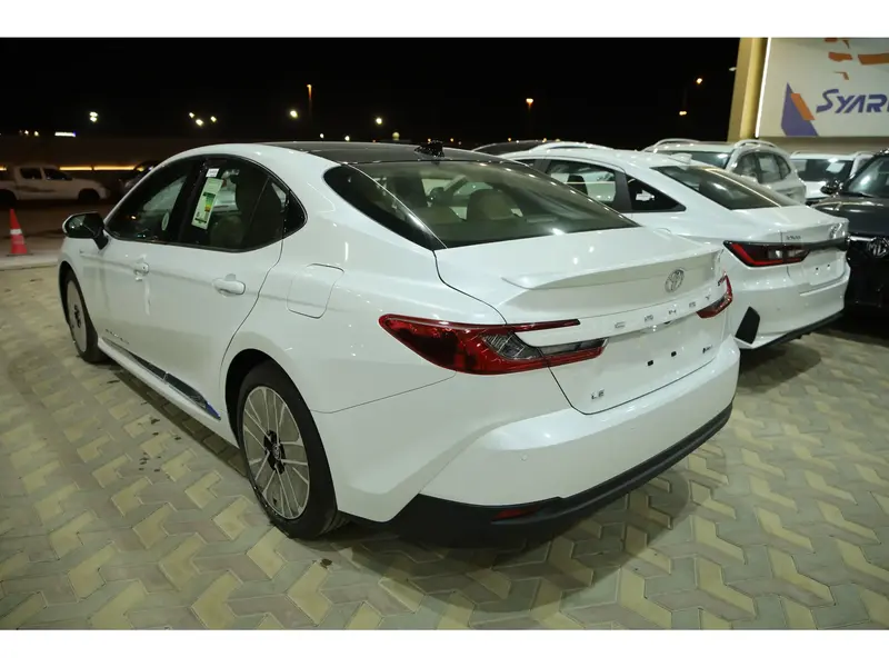 Toyota Camry 2025