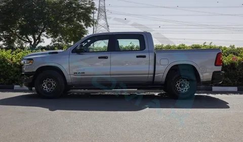 New RAM 1500 Big Horn Crew Cab 2025
