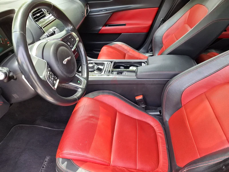 Jaguar XE 2019