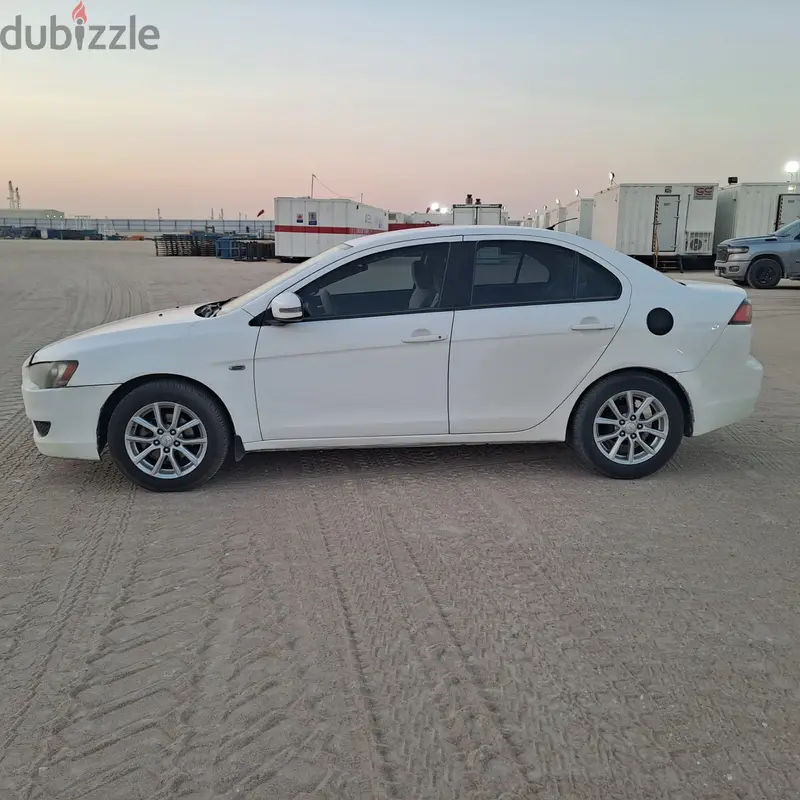 ميتسوبيشي لانسر 2016