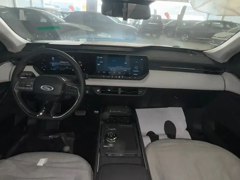 Ford Taurus 2025