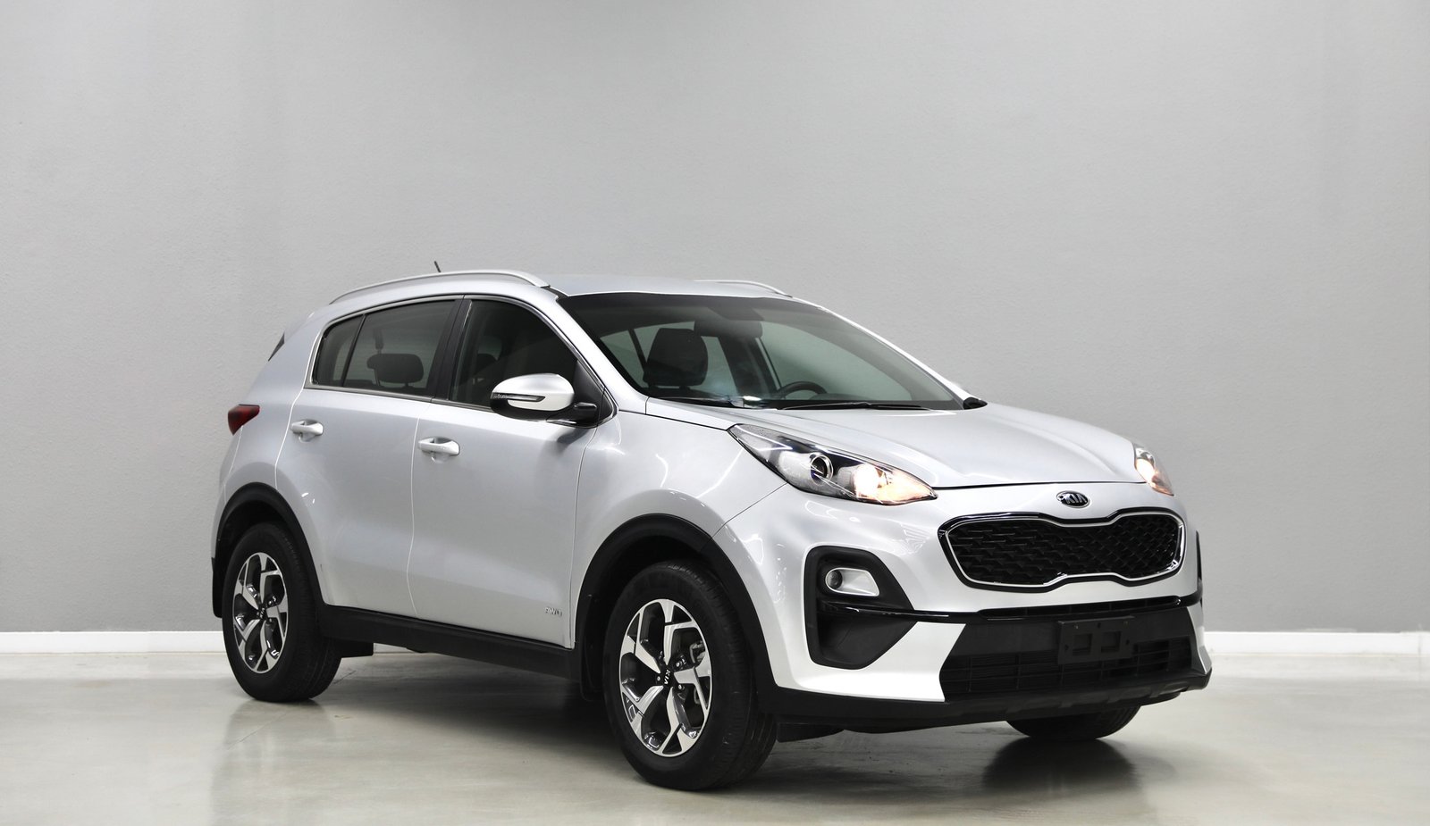 Discover undefined undefined Exterior Interior Images.Find all aspects and details of cars.
