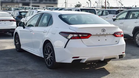 New Toyota Camry 2.5 SE 2023