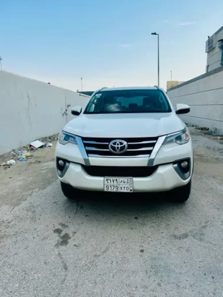 toyota toyota-fortuner image Toyota Fortuner 2019