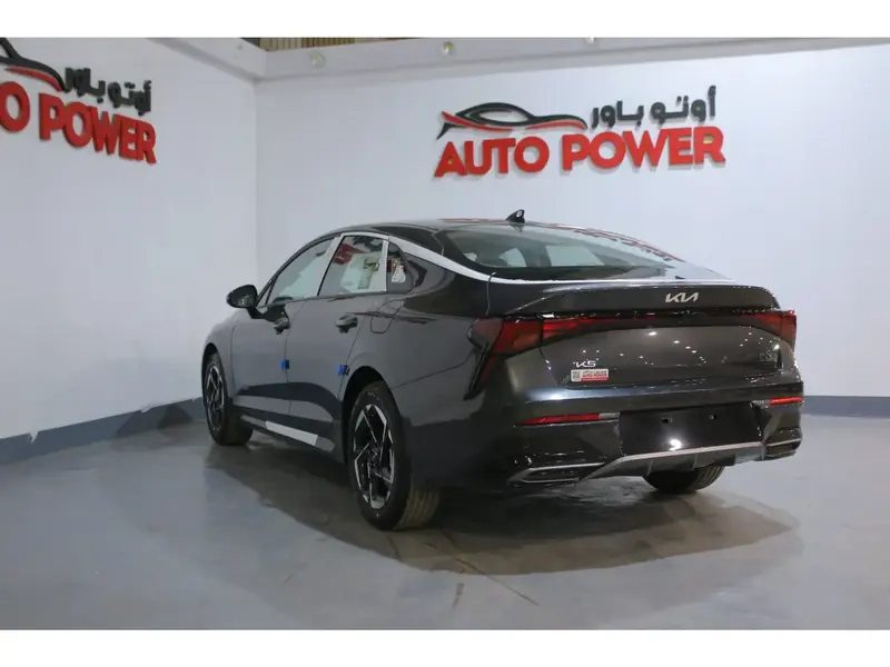 KIA K5 2025